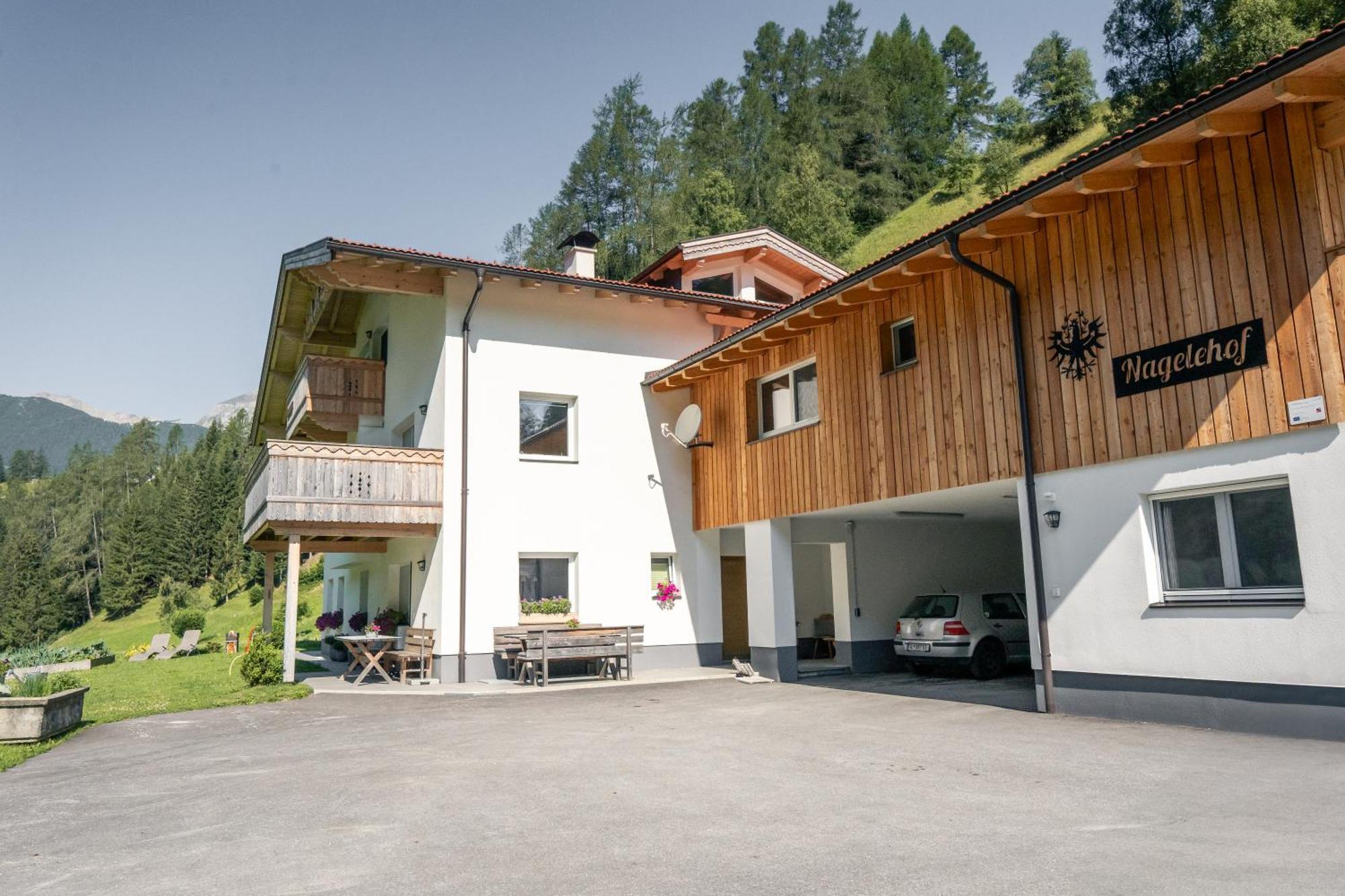 Nagelehof Apartment Blaser Нафис Экстерьер фото